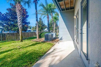 340 Bluefish Dr in Fort Walton Beach, FL - Foto de edificio - Building Photo