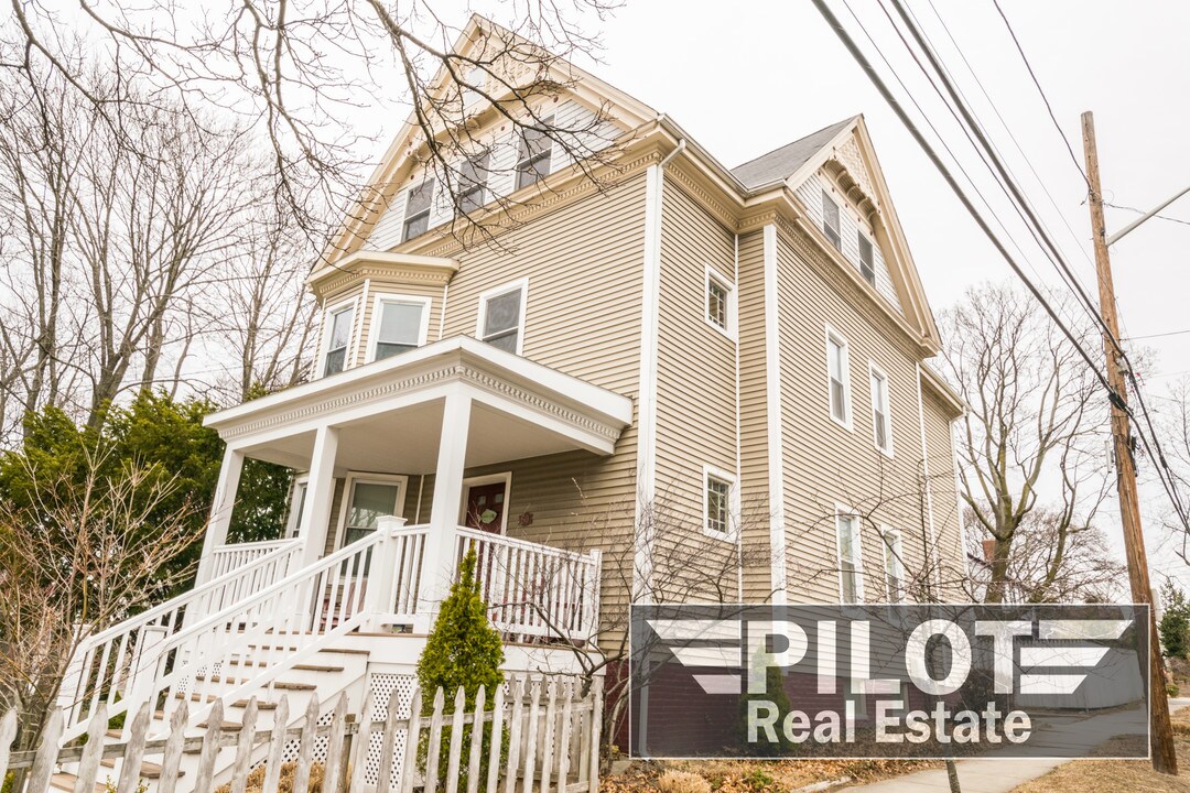 50 4th St in Providence, RI - Building Photo
