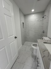 4690 Weymouth St in Greenacres, FL - Foto de edificio - Building Photo