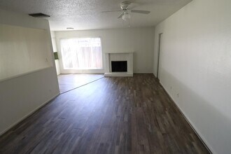 1096 E Fremont Ave in Fresno, CA - Building Photo - Building Photo