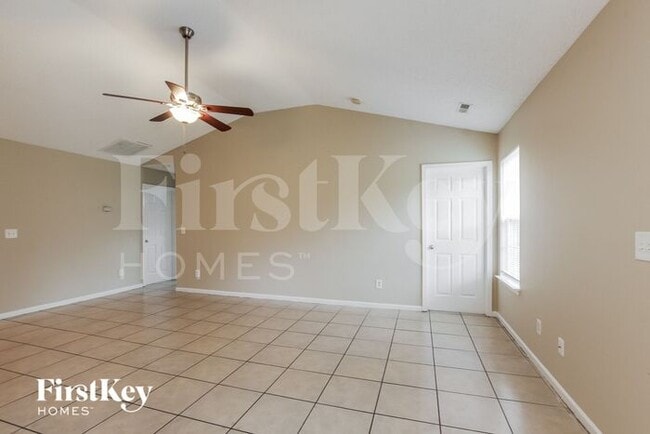 property at 5519 Stone Bluff Ct