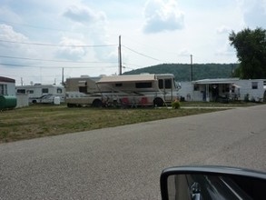 Dallas Mobile Home Community in Toronto, OH - Foto de edificio - Building Photo