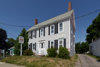 558 Washington St in Abington, MA - Building Photo - Building Photo