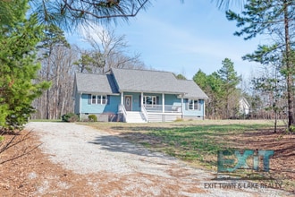 120 Long Beach Blvd in Clarksville, VA - Building Photo - Building Photo