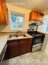 24202 57th Ave W in Mountlake Terrace, WA - Building Photo - Building Photo