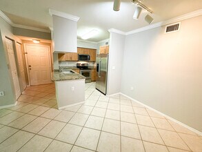 6530 Emerald Dunes Dr, Unit 308 in Royal Palm Beach, FL - Building Photo - Building Photo