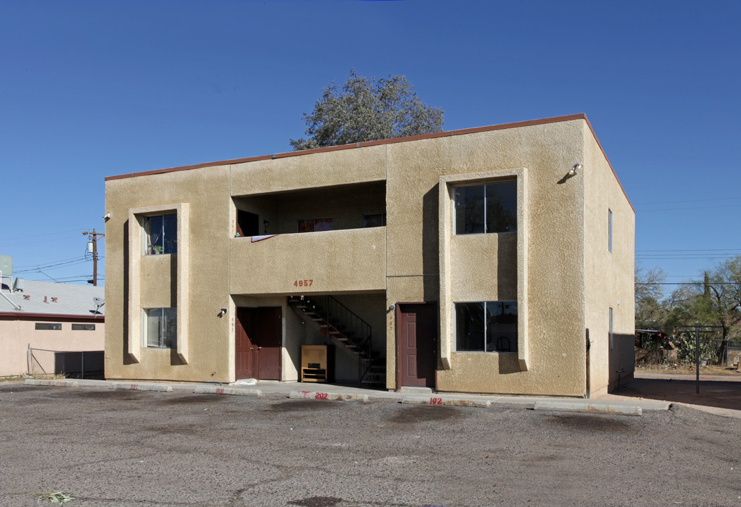 4957-4961 S Park Ave in Tucson, AZ - Building Photo