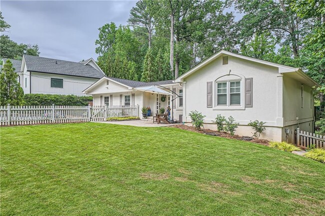 1652 Tryon Rd NE in Atlanta, GA - Building Photo - Building Photo