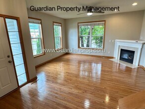 511 2nd St NE in Hopkins, MN - Building Photo - Building Photo