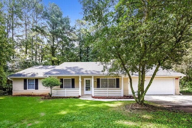 property at 897 Raintree Ct SE