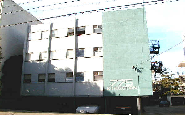 771 Kingston Ave in Piedmont, CA - Foto de edificio - Building Photo