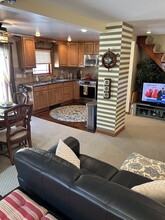 105 Lee Ave in Great Neck, NY - Foto de edificio - Building Photo