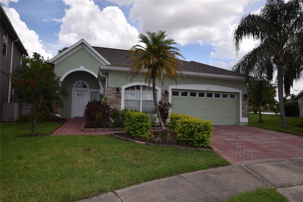 1051 N Breeze Ct in Orlando, FL - Building Photo