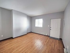 2661 S 18th St in Pittsburgh, PA - Foto de edificio - Building Photo