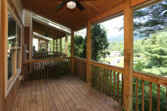 Highland Woods III in Boone, NC - Foto de edificio - Building Photo