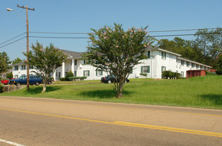 Plantation Manor Apartments