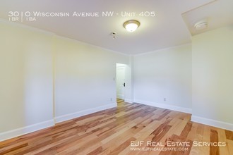 3010 Wisconsin Ave NW-Unit -Unit 405 in Washington, DC - Building Photo - Building Photo