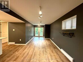 703 Robert Ferrie Dr in Kitchener, ON - Building Photo - Building Photo