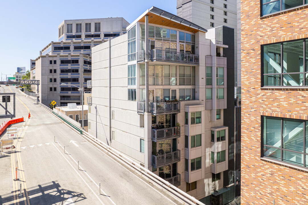 69 Clementina St in San Francisco, CA - Building Photo