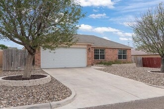 224 Vista Hermosa in Del Rio, TX - Building Photo - Building Photo