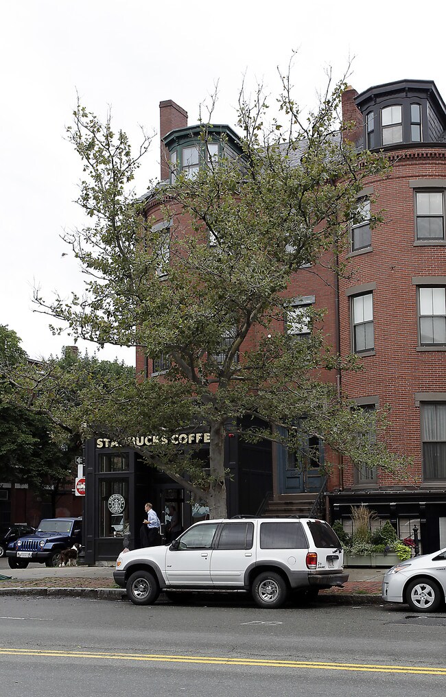 627 Tremont St in Boston, MA - Building Photo - Building Photo