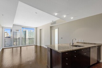 3325 Piedmont Rd NE in Atlanta, GA - Building Photo - Building Photo