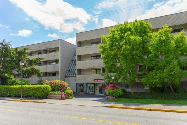 Dolphin Square Apartments