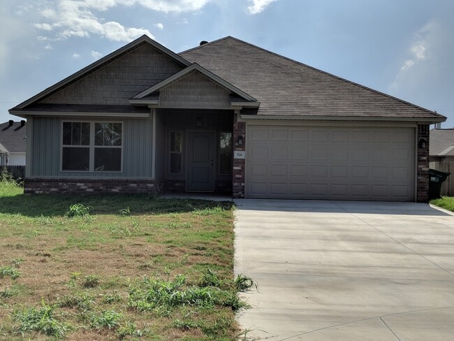 property at 926 S Quincy Cove