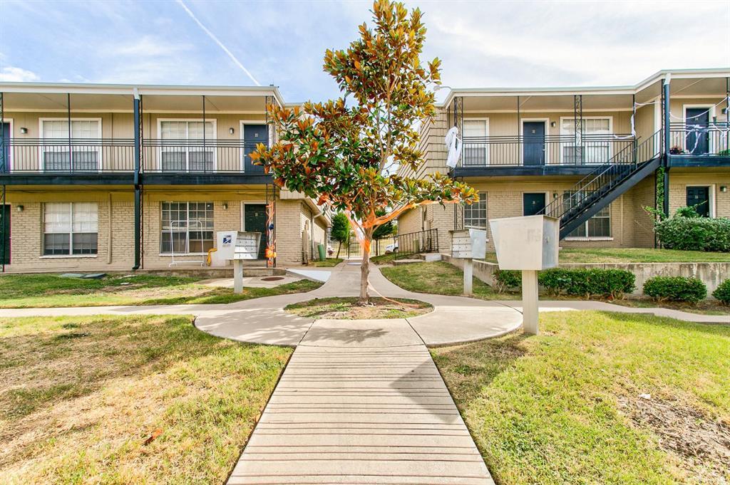 2200 W Lowden St-Unit -30 in Fort Worth, TX - Building Photo