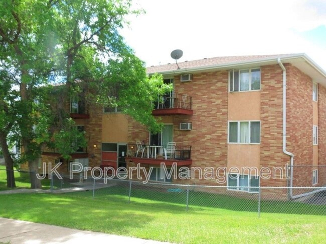 property at 1122 1st Ave SW