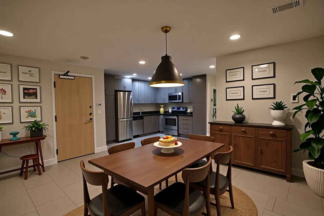 557 Columbus Ave in Boston, MA - Building Photo