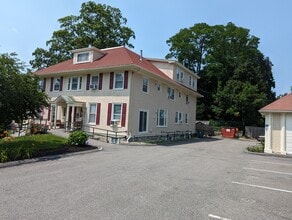 6 Summer St in Nashua, NH - Foto de edificio - Building Photo