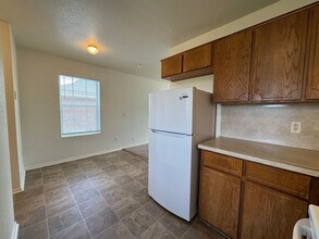 2005 Monte Carlo Ln in Killeen, TX - Foto de edificio - Building Photo