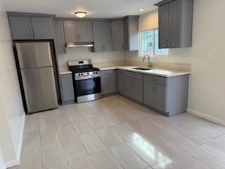 1241 E 80th St, Unit 1241