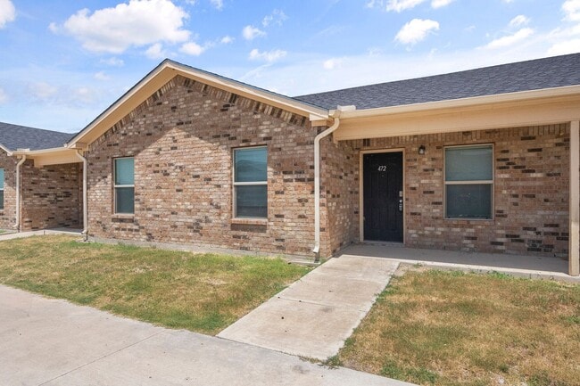 470 Derrs Chapel Rd in Italy, TX - Building Photo - Building Photo