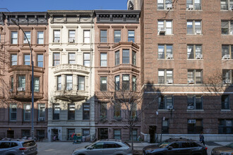 21 W 75TH St in New York, NY - Building Photo - Primary Photo