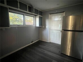 120 Ball St-Unit -1 in Port Jervis, NY - Building Photo - Building Photo