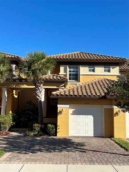 12805 NW 83rd Ct in Parkland, FL - Foto de edificio