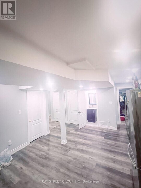 45 Whitewash Way in Brampton, ON - Building Photo