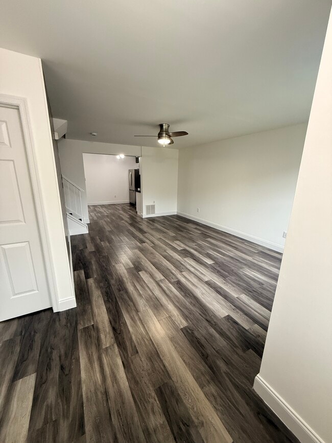 2708 Falcon Ct in Mays Landing, NJ - Foto de edificio - Building Photo