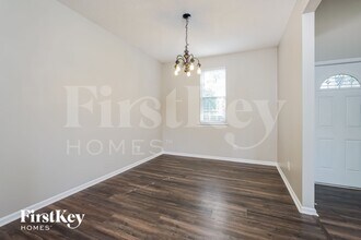 107 Salem Pl Ct in Clemmons, NC - Foto de edificio - Building Photo