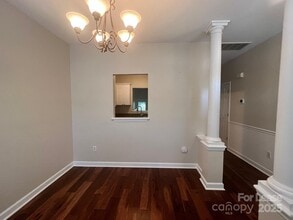 819 Northeast Dr in Davidson, NC - Building Photo - Building Photo