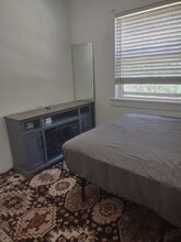 1450 Elk Valley Rd, Unit BigRoom in Crescent City, CA - Building Photo - Building Photo