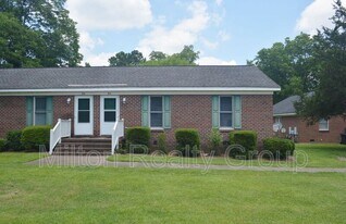302 Killigrey St in Lillington, NC - Building Photo