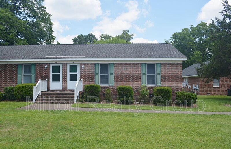 302 Killigrey St in Lillington, NC - Building Photo