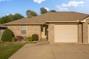 6822 County Rd 1215 in Flint, TX - Building Photo