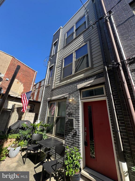 901 S Schell St in Philadelphia, PA - Building Photo - Building Photo