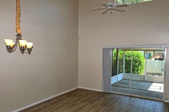 860 Monopoly Ct in Orlando, FL - Building Photo - Building Photo
