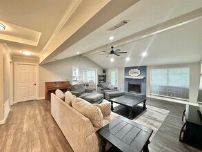 5582 Ramblewood Ln in Whitehouse, TX - Building Photo - Building Photo