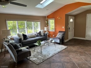 139 W Shore Trail in Sparta, NJ - Building Photo - Building Photo